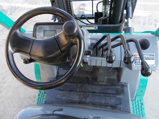 ขายโฟล์คลิฟท์ MITSUBISHI FD25T