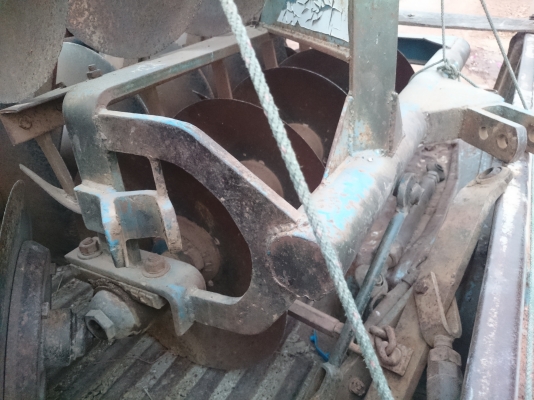 ขายผาน LCS 5*18    โครงสวย ใบเต็มเดิมๆ สีเดิม ใส่กับรถ 15-25 แรง