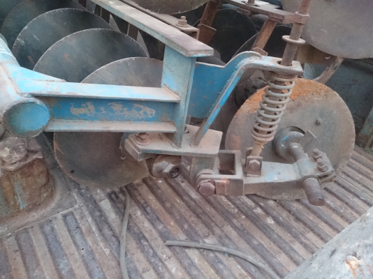 ขายผาน LCS 5*18    โครงสวย ใบเต็มเดิมๆ สีเดิม ใส่กับรถ 15-25 แรง