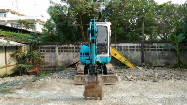ขาย KOMATSU PC35R-8 มาใหม่ สภาพสวย  สนใจโทร 089-3818694  ดวงนภาจ้า