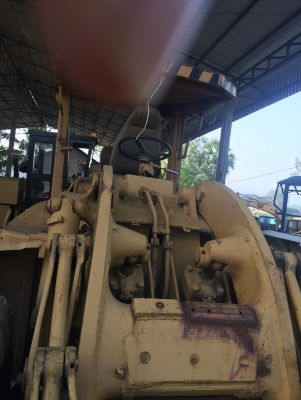 รถตัก CAT 966c