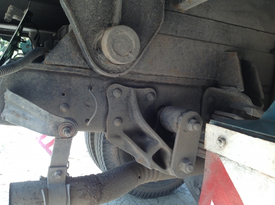 ขาย 6 ล้อดั้ม NPR-135 ขาย 6 ล้อดั้ม NPR-135