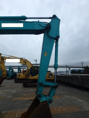 รถขุด Kobelco SK135SR สต็อกนำเข้าจากญี่ปุ่น สนใจโทร. 080-6565422 (หนิง)