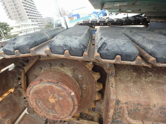 รถขุด Kobelco SK135SR สต็อกนำเข้าจากญี่ปุ่น สนใจโทร. 080-6565422 (หนิง)