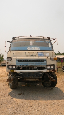 รถโม่ปูน NISSAN ขนาด 7 คิว มีเล่มทะเบียนพร้อม(ขายตามสภาพ) รถโม่ปูน NISSAN ขนาด 7 คิว มีเล่มทะเบียนพร้อม(ขายตามสภาพ)