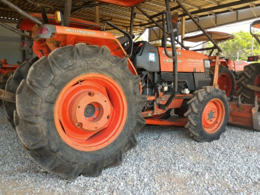ขายรถไถ KUBOTA L4508 DI พร้อมดันหน้า และผาน6 รถไร่ รถพร้อมใช้งาน  ราคา 245,000  อ.แกลง จ.ระยอง มีรถขนส่งบริการทั่วไทย DC Tractor Rayong =0818618678 ,0899347475 id line=0818618678 id line=0899347475  https://www.facebook.com/Tractors-Rayong-307154532717928