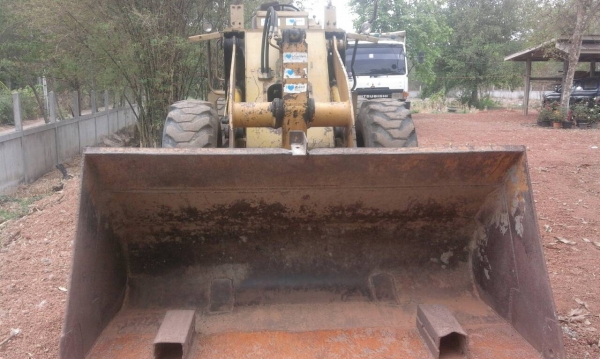 ขายรถตักล้อยาง ขายรถตักล้อยาง