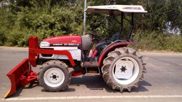 รถแทรกเตอร์ยันม่าร์ 35 แรงม้า