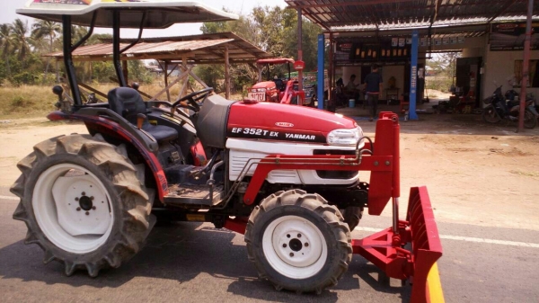 รถแทรกเตอร์ยันม่าร์ 35 แรงม้า