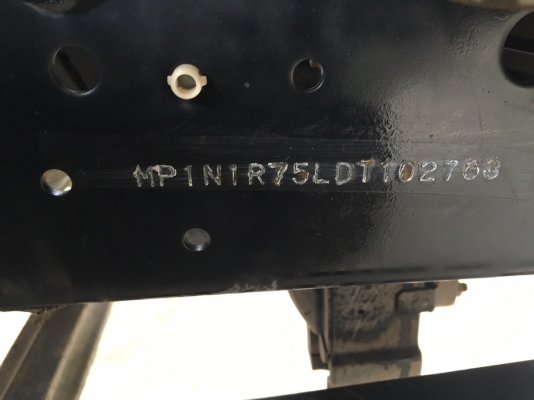 ขายISUZU 6ล้อ NQR 175  EURO 3 รุ่นหน้าตึกเครื่อง 175 เเรง เครื่องคอมมอลเรล ตู้เเห้งเปิดได้3บานจดทะเบียนปี 2557 (2014) ยาว5,6เมตร สภาพสวยใครต้องการไม่ผิดหวังราคา970,000บาทจัดไฟเเนนได้ดูรถได้ที่เต็นท์รถ JJ.AUTOCAR 2 หลังวัดจันทรารามติดถนนเพชรเกษมก.ม.ที่68.5