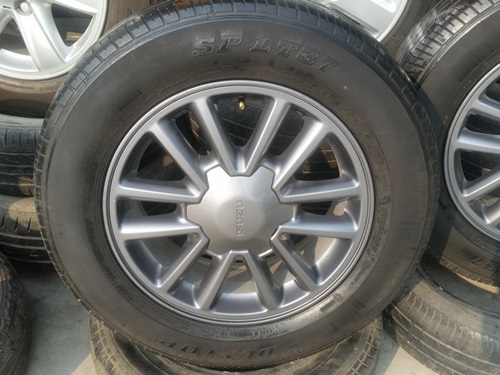ขายล้อISUZU X-SERIES 16(สีกัล) ยาง215/65/17ปี14  4 ล้อ