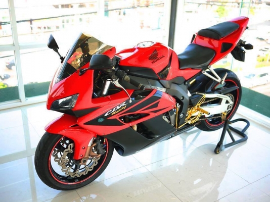 ขาย Honda Cbr1000 2005 พร้อมทะเบียนแท้โอนขนส่ง รถสวยมากๆเจ้าของเก่าดูแลอย่างดี