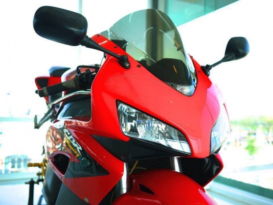 ขาย Honda Cbr1000 2005 พร้อมทะเบียนแท้โอนขนส่ง รถสวยมากๆเจ้าของเก่าดูแลอย่างดี