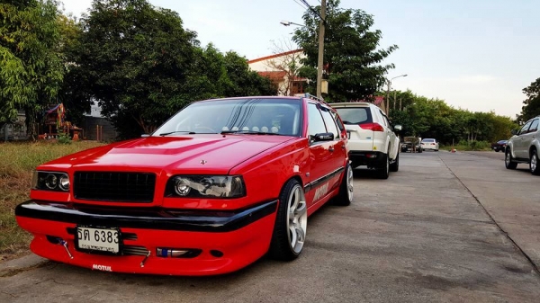 Volvo 850 Estate Turbo มูนลูฟ
