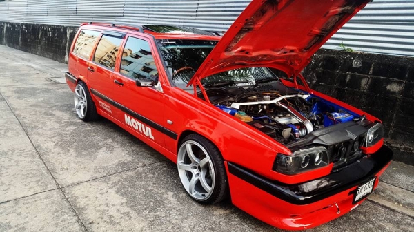 Volvo 850 Estate Turbo มูนลูฟ