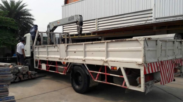 ขายรถ6ล้อ MEGA ปี47 เครื่อง212แรง เครน3ตัน 3ปลอก ท้องวี ยาว7.20เมตร รถสวยพร้อมใช้งาน เอกสารพร้อมโอน สนใจโทร 090-8588220คุณนะ 093-3258446คุณบิว หรือเข้าดูสินค้าอื่นๆได้ที่ www.truck.in.th/498 หรือเพจFacebook ณรงค์ ซื้อขายรถมือสอง (เว็บไซต์ส่วนตัว) หรือFace