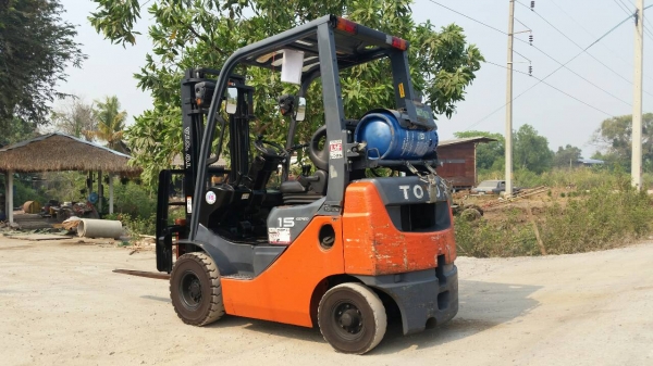 ขายด่วนรถยก TOYOTA 8FGตันใหม่ล่าสูดยก1.5ตันเสาสูง3เมตรงาสไลยร์ได้ยางตัน4เส้นรถนอกยังไม่เคยใช้งานในเมืองไทยเลย=รุ่นใหม่ขายถูกๆๆ