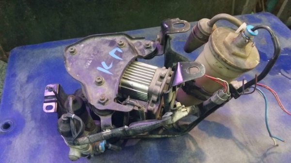 ปั้มลม TOYOTA 7ครีบ มือสองจากญี่ปุ่น ปั้มลม TOYOTA 7ครีบ มือสองจากญี่ปุ่น