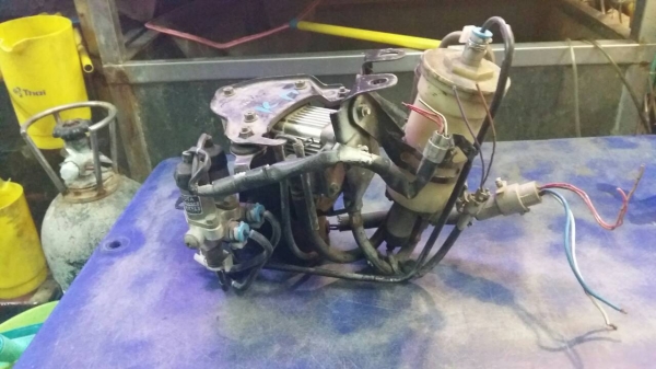 ปั้มลม TOYOTA 7ครีบ มือสองจากญี่ปุ่น ปั้มลม TOYOTA 7ครีบ มือสองจากญี่ปุ่น