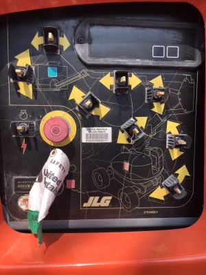 รถกระเช้า บูมลิฟต์ JLG 600AJ (USA) สูง 18.5 เมตร โทร. 080-6565422 (หนิง)