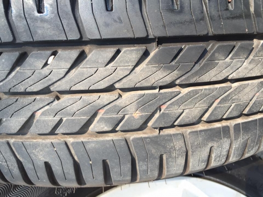 ขายล้อแม็กJAZZ ขอบ15 4 ล้อ ราคา 8,800 บาท