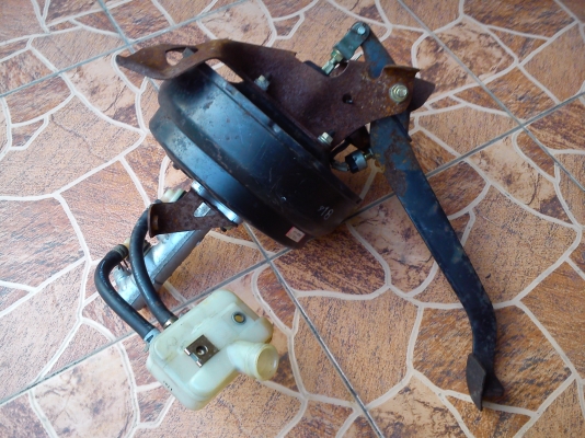 หม้อลมเบรค ชั้นครึ่ง ของรถTOYOTA ติดรถตู้TOYOTA มาจากญี่ปุ่น หม้อลมเบรค ชั้นครึ่ง ของรถTOYOTA ติดรถตู้TOYOTA มาจากญี่ปุ่น