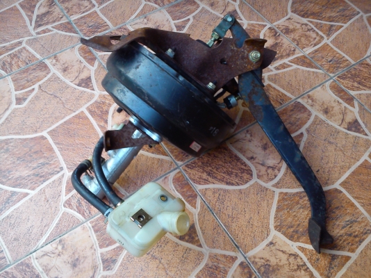 หม้อลมเบรค ชั้นครึ่ง ของรถTOYOTA ติดรถตู้TOYOTA มาจากญี่ปุ่น หม้อลมเบรค ชั้นครึ่ง ของรถTOYOTA ติดรถตู้TOYOTA มาจากญี่ปุ่น