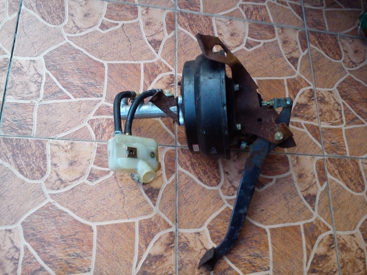 หม้อลมเบรค ชั้นครึ่ง ของรถTOYOTA ติดรถตู้TOYOTA มาจากญี่ปุ่น หม้อลมเบรค ชั้นครึ่ง ของรถTOYOTA ติดรถตู้TOYOTA มาจากญี่ปุ่น