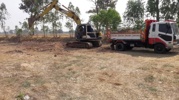 ขายรถแบคโค SK100-3 เครื่องดี ทำงานเร็ว สภาพพร้อมใช้งาน สนใจโทร 090-8588220คุณนะ 093-3258446คุณบิว หรือเข้าดูสินค้าอื่นๆได้ที่ www.truck.in.th/498 หรือเพจFacebook ณรงค์ ซื้อขายรถมือสอง (เว็บไซต์ส่วนตัว) หรือFacebook คุณนะ รถบรรทุก