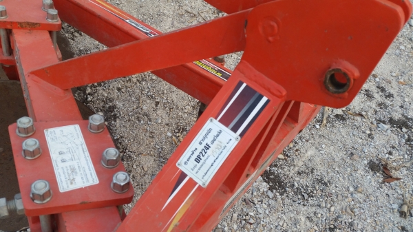 KUBOTA  L 4708 SP (4WD)  2 เพลา   สภาพใหม่สวยๆ   ชั่วโมงใช้   งานน้อย  สีเดิมทั้งคัน  พร้อมชุดใบมีดดันหน้า  ผาน4