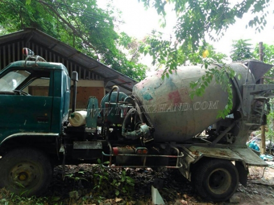 รถโม่ปูน 6 ล้อ ISUZU  ปีจดทะเบียน 2530   110 แรงม้า