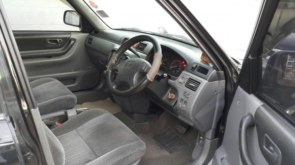 ขาย Honda CRV ปี 99 เกียร์ออโต้ ติดแก๊ส LPG ขาย Honda CRV ปี 99 เกียร์ออโต้ ติดแก๊ส LPG