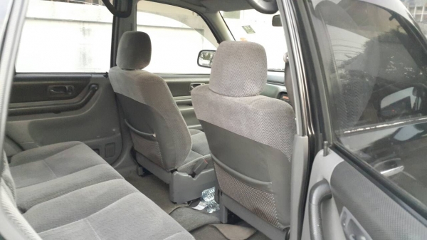 ขาย Honda CRV ปี 99 เกียร์ออโต้ ติดแก๊ส LPG ขาย Honda CRV ปี 99 เกียร์ออโต้ ติดแก๊ส LPG