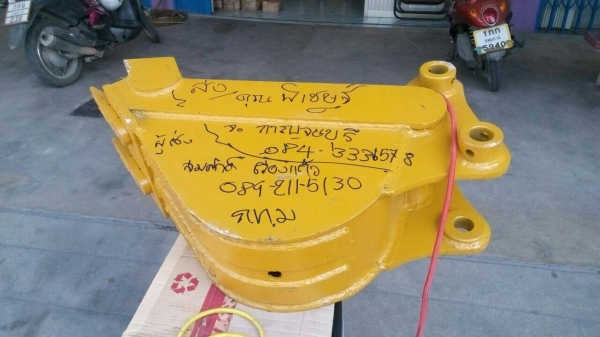 รับสั่งทำและขายบุ้งกี้ปากแคบสำหรับวางท่อปะปา รถแมคโคเล็ก. โคมัสสุ คุโบต้า ยันม่าร์ ทุกรุ่น   ขนาดความกว้าง 20-25-30 ซม รับประกันความแข็งแรง