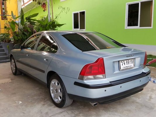 VOLVO S60 ปี2003 ใช้น้อย เกียรออโต้ แอรเย็น พร้อมใช้งาน