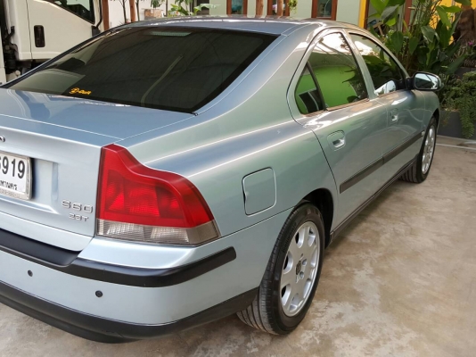 VOLVO S60 ปี2003 ใช้น้อย เกียรออโต้ แอรเย็น พร้อมใช้งาน
