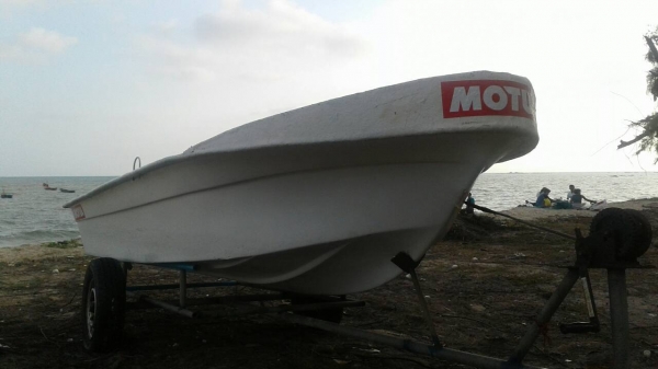 เรือไฟเบอร์  ราคาประหยัด