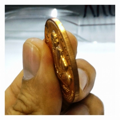 หลวงปู่หมุน วัดบ้านจาน ศรีสะเกษ เหรียญอาจาริยา ราคา 599บ. เนื้อสวยคม มีโค๊ดชัดเจน ดูขอบด้วยนะครับ