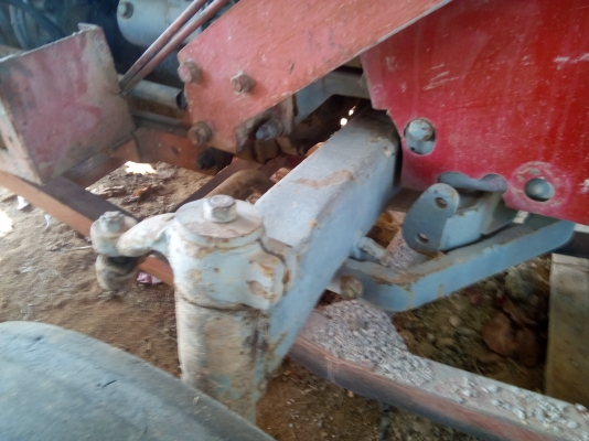 ขายรถไถ่มิดซี่ 527  พร้อมใช้งาน สภาพสวย ยังหลังสวยทั้งคู่