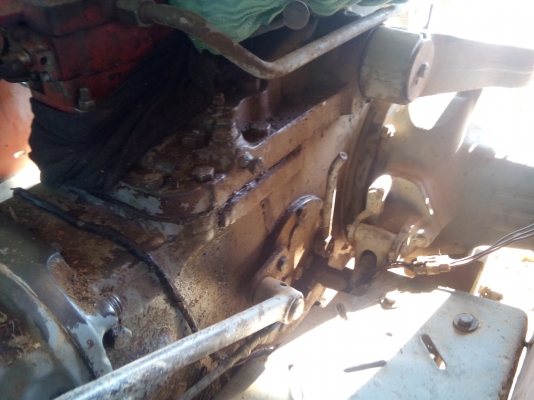 ขายรถไถ่มิดซี่ 527  พร้อมใช้งาน สภาพสวย ยังหลังสวยทั้งคู่