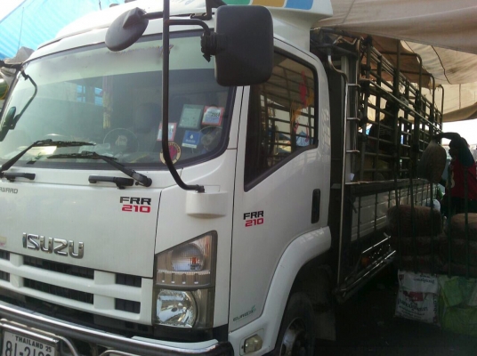 ขาย 6 ล้อ อีซูซุ FRR 210 แรง ปี 53 ยาว 5.5 ม.  สภาพเดิมดี พร้อมใช้  จัดแนนท์ได้ครับ สนใจติดต่อ 081-9420141  ,  081-5715326