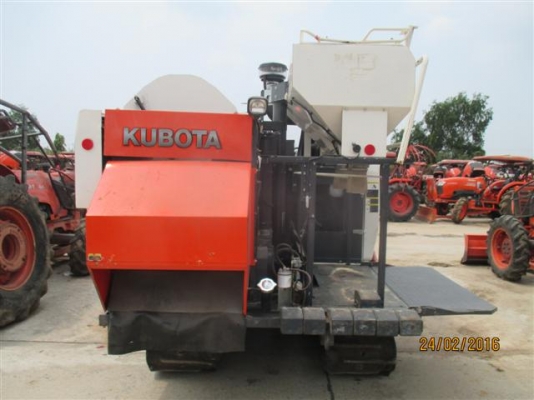 รถเกี่ยวนวดข้าว DC 70 รถปี 57 576 ชั่วโมง