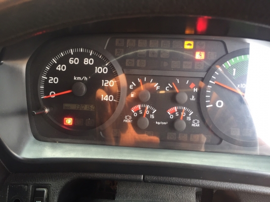 ขายHino Mega ซีรี่500 FM1A 344แรงม้า ปี57 ยางใหม่หมดพร้อมใช้งาน ราคาคุยกันได้  0897088772