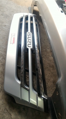 ชุดกันจังและกันชนหน้ารถ ISUZU รุ่น D - MAX มีไฟตัดหมอกในตัว