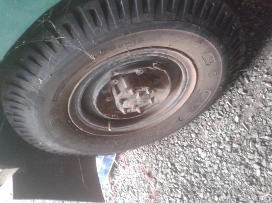 ขายรถยนต์ 4ล้อกลางพร้อมรางขึ้นข้าวโพด