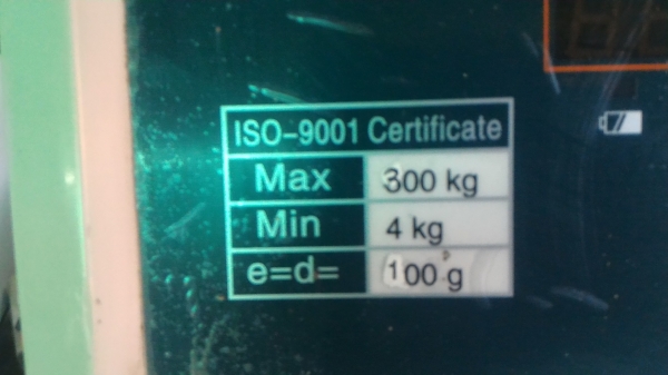 เครื่องชั่งน้ำหนักดิจิตอล BA WANG รับน้ำหนักได้ถึง 300 กก. ความละเอียด 100 กรัม โครงสร้างแข็งแรง มีล้อเลื่อนเคลื่อนย้ายได้