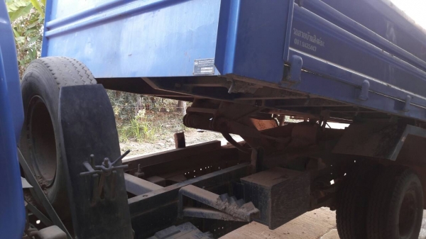 หกล้อ อีซูชุ NQR150ปี48 แอร์เย็นๆ ดั้ม5คิวสามมิต สภาพดีสวยบางเดิมพร้อมใช้ ทะเบียนพร้อมโอน ราคา 599,000บ ต่อรองได้