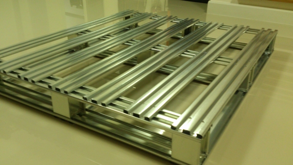 ขายพาเลทเหล็กจำนวนมาก