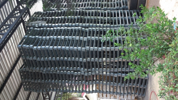 ขายพาเลทเหล็กจำนวนมาก