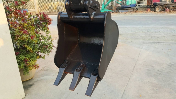 ขาย รถขุด KUBOTA รุ่น KX014 มือสองญี่ปุ่น แทรกยางใหม่เอี่ยม สลักแน่น พร้อมใช้งาน ความกว้างของรถ ขับขึ้นรถปิคอัพได้ มือถือ/LINE ID : 0818753444